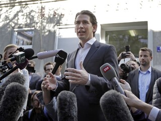 Rakúsko povedie mladý Kurz, vládnuť by mohol s populistami