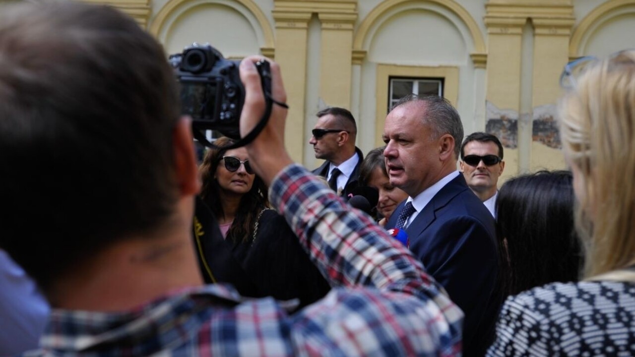 Prezident má opäť vysvetľovať daňovú kauzu. Výbor určil termín