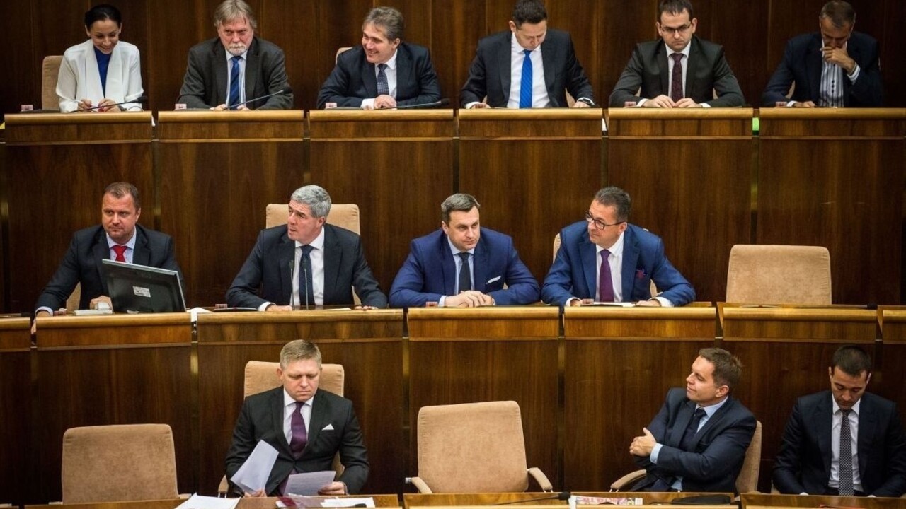 Novela o politických stranách je hotová, má upraviť ich fungovanie