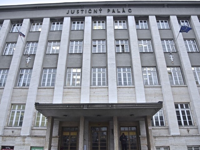 Do justície pôjde 400 miliónov, využijú ich na platy i rekonštrukcie