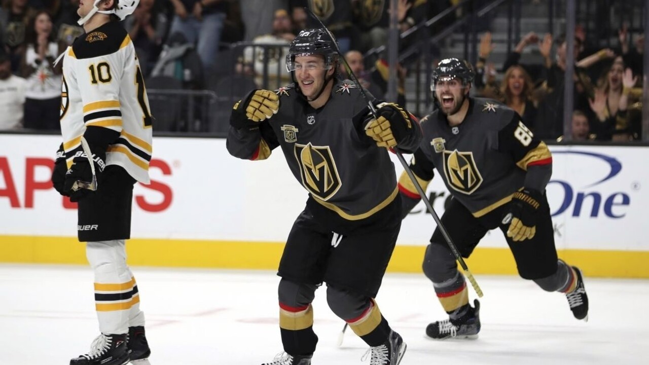 NHL: Chára svoj tím nezachránil, posedel si aj na trestnej lavici