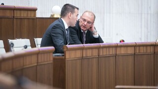 Rokovanie parlamentu aj o novele zákona o sociálnom poistení