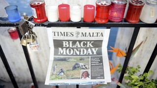 Synovia zavraždenej maltskej novinárky žiadajú premiérovu demisiu