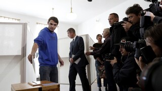 Fotogaléria: Česi aj ich politickí lídri prišli k volebným urnám
