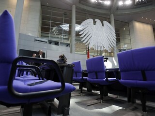 Bundestag kreslá parlament nemecko 1140 px (SITA/AP)