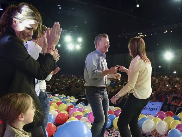 Macri si upevnil svoje postavenie, koalícia vyhrala vo väčšine provincií