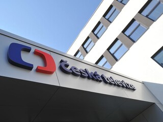 Zoštátnime televíziu aj rozhlas, navrhuje šéf českých populistov
