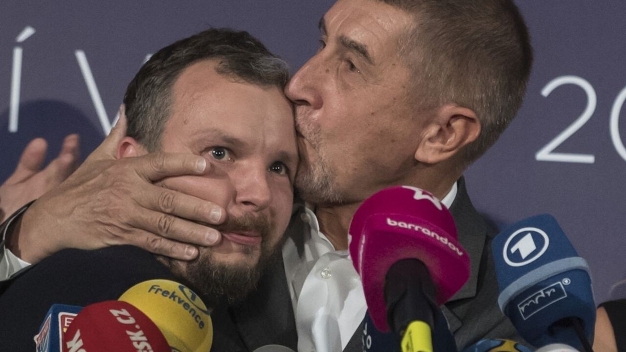 Do vlády s Babišom sa nikto nehrnie, on ju chce zostaviť do Vianoc