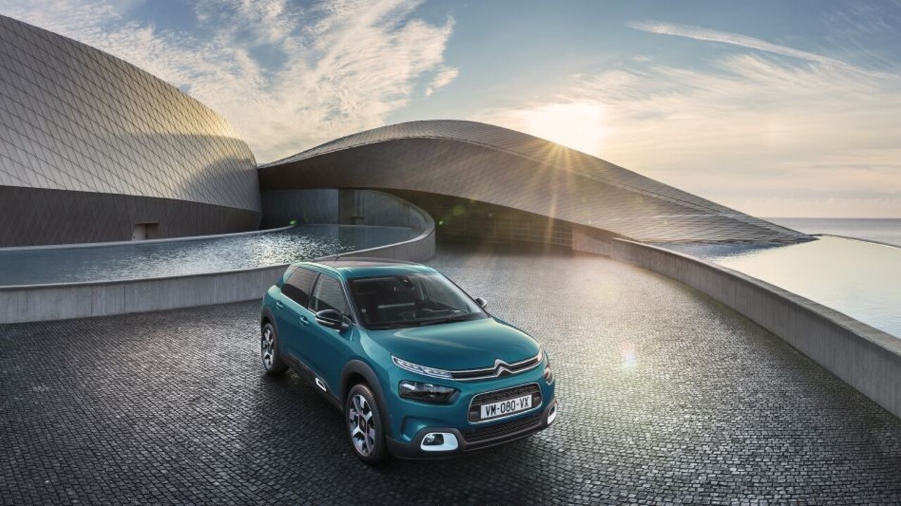 Nový Citroën C4 Cactus, kompaktné maximálne vozidlo s jedinečným charakterom