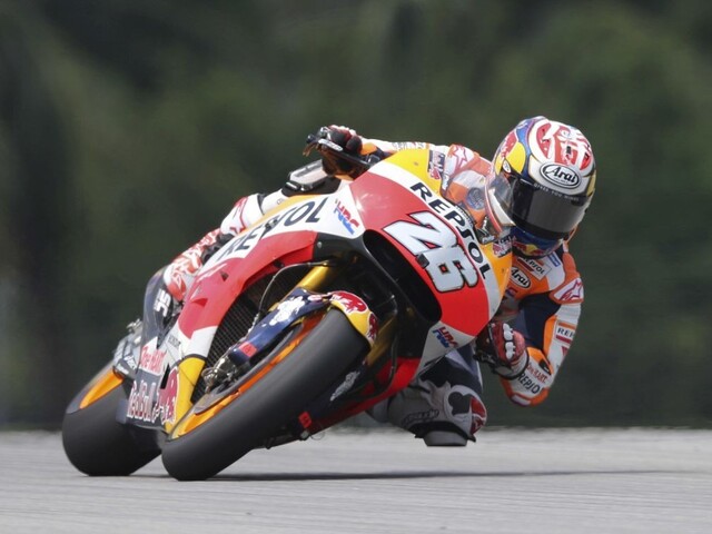 Marquez pokazil kvalifikáciu, pole position si vyjazdil Pedrosa