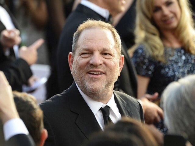 Spím s bejzbalkou, tvrdí herečka, ktorú mal znásilniť Weinstein