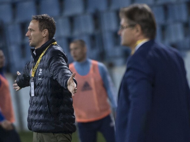Futbalový Slovan odvolal trénera, náhradu nehľadal dlho