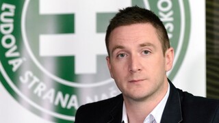 Bránik chce pred voľbami zdiskreditovať ĽSNS, bráni sa Uhrík