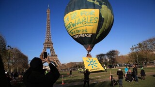 Parížska klimatická dohoda platí rok, USA z nej stihli už aj odstúpiť