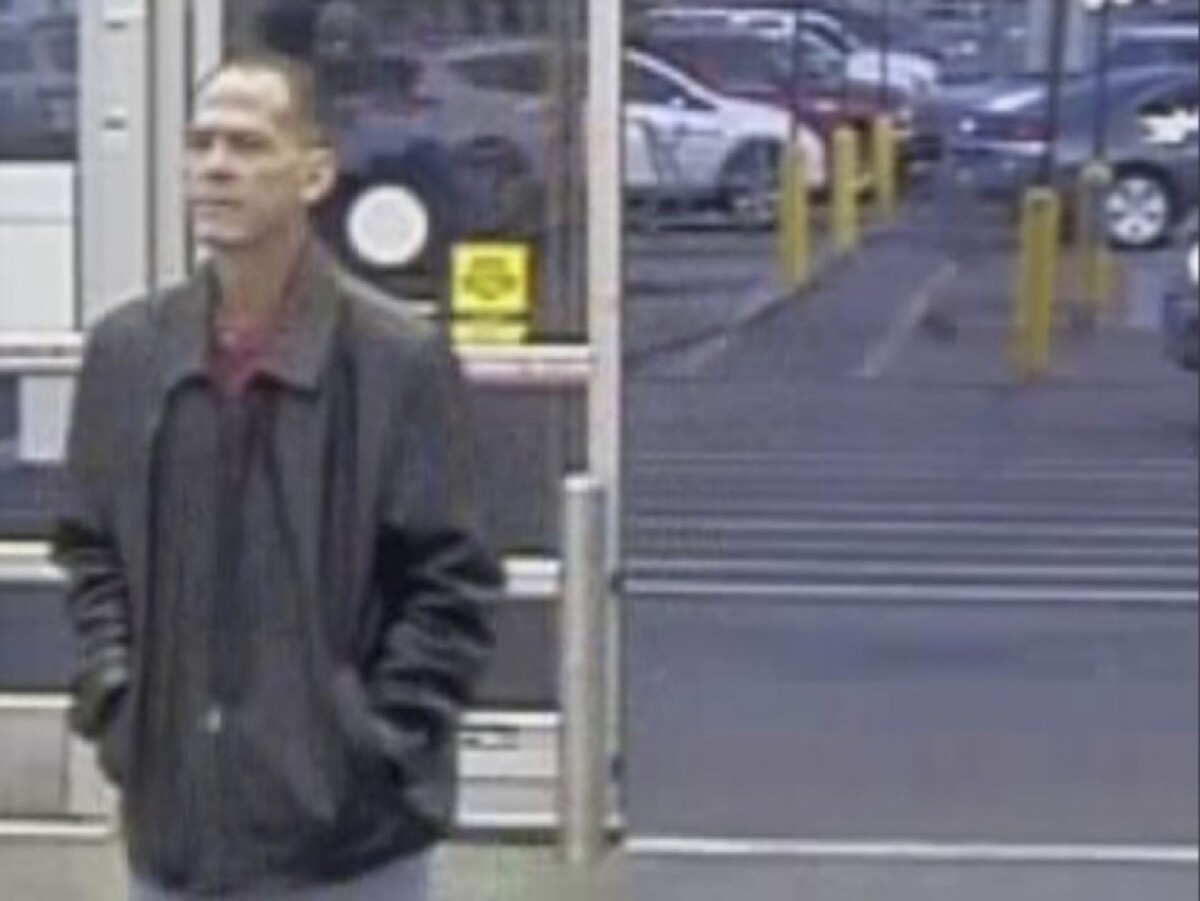 walmart-shooting-colorado-07842-3b2df82a2e8840bdb424da116e1c378e_c73f8077.jpg