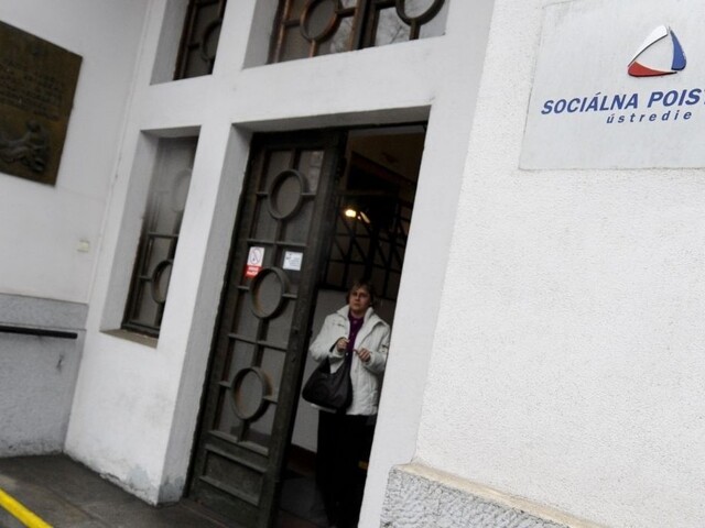 Sociálna poisťovňa odbremení matky na materskej od byrokracie