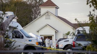 Útok v texaskom kostole neprežilo 26 ľudí, strelec slúžil v letectve
