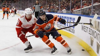 NHL: Mrázekovi sa darilo, Tatar s Pánikom nebodovali