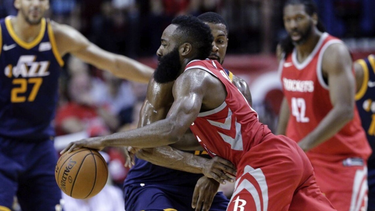 NBA: Harden sa blysol, Houston priviedol k víťazstvu nad Utahom