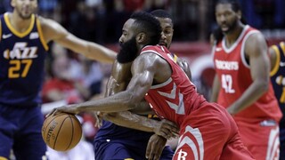 NBA: Harden sa blysol, Houston priviedol k víťazstvu nad Utahom