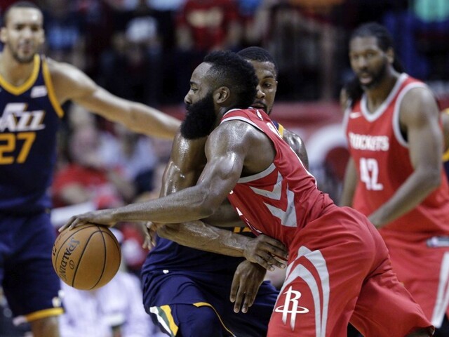 NBA: Harden sa blysol, Houston priviedol k víťazstvu nad Utahom
