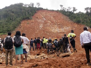 Tisícky ľudí v Sierra Leone prídu o dočasné prístrešky
