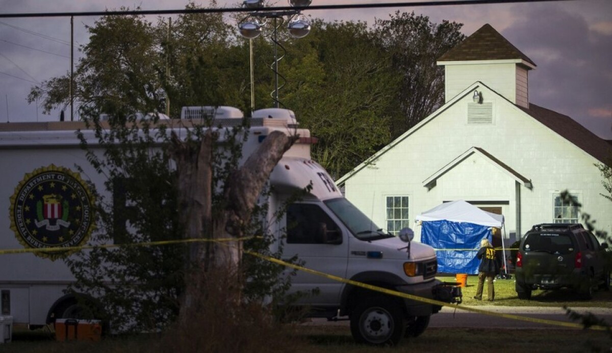 church-shooting-texas-52272-a09d0d0b6bd44c679d3ac554e71c39b6_435bc6bb.jpg