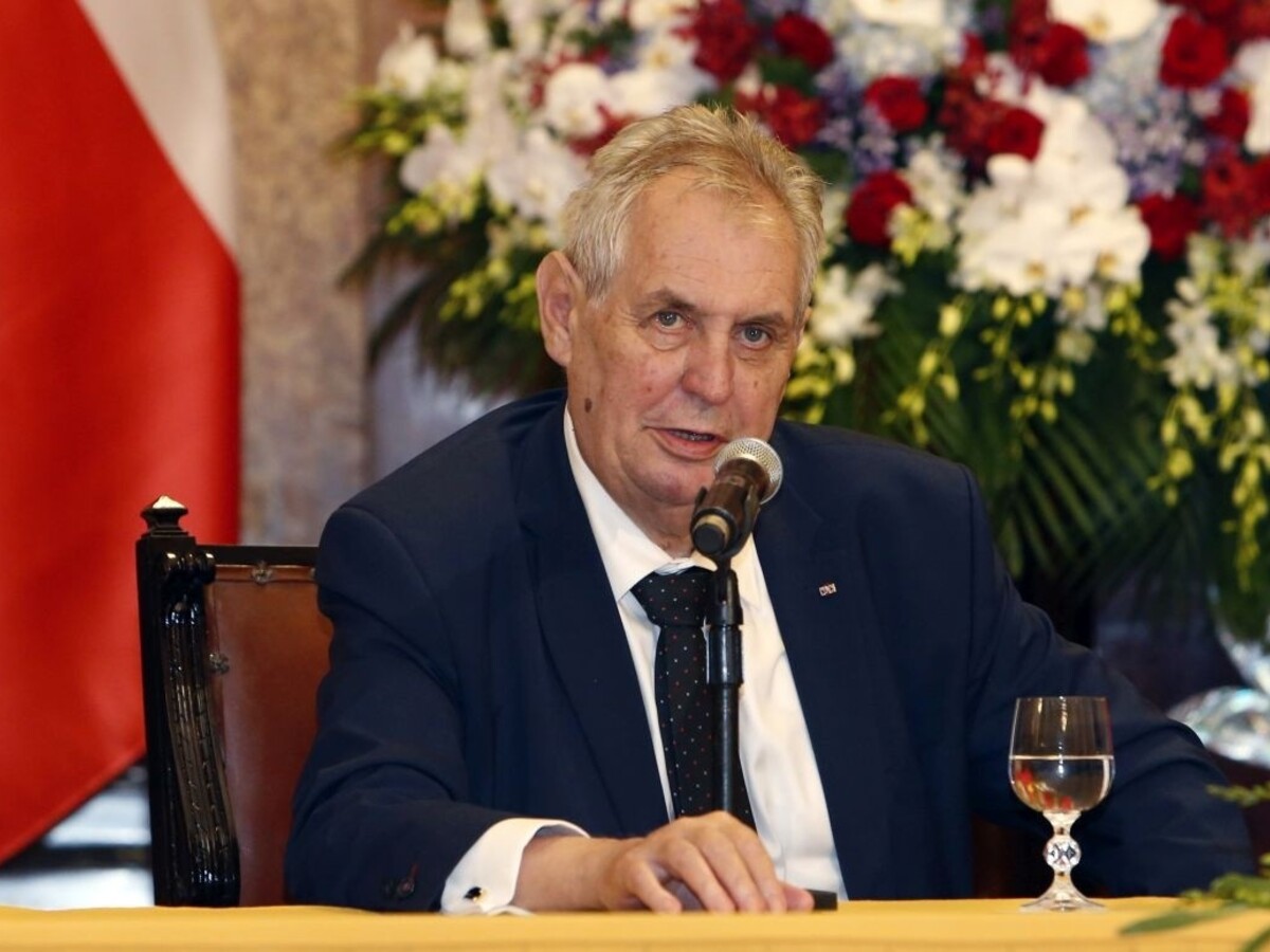 Zeman ich urazil. Nevoľte ho, vyhlásili českí Rómovia