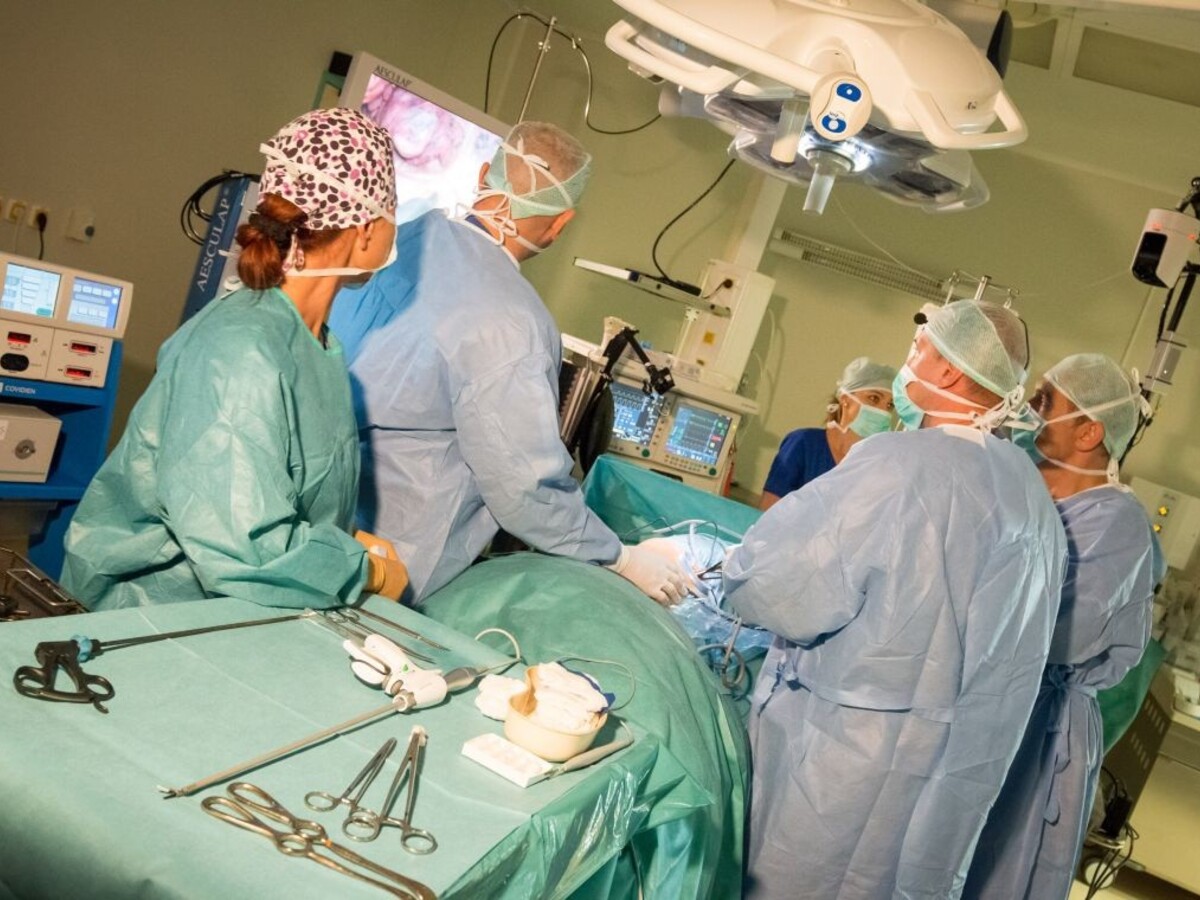 zdravotníctvo nemcnica lekári operácia 1140px (SITA/Marek Mrviš)