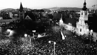 Pamätníci spomínajú na bratislavský pochod za demokraciu
