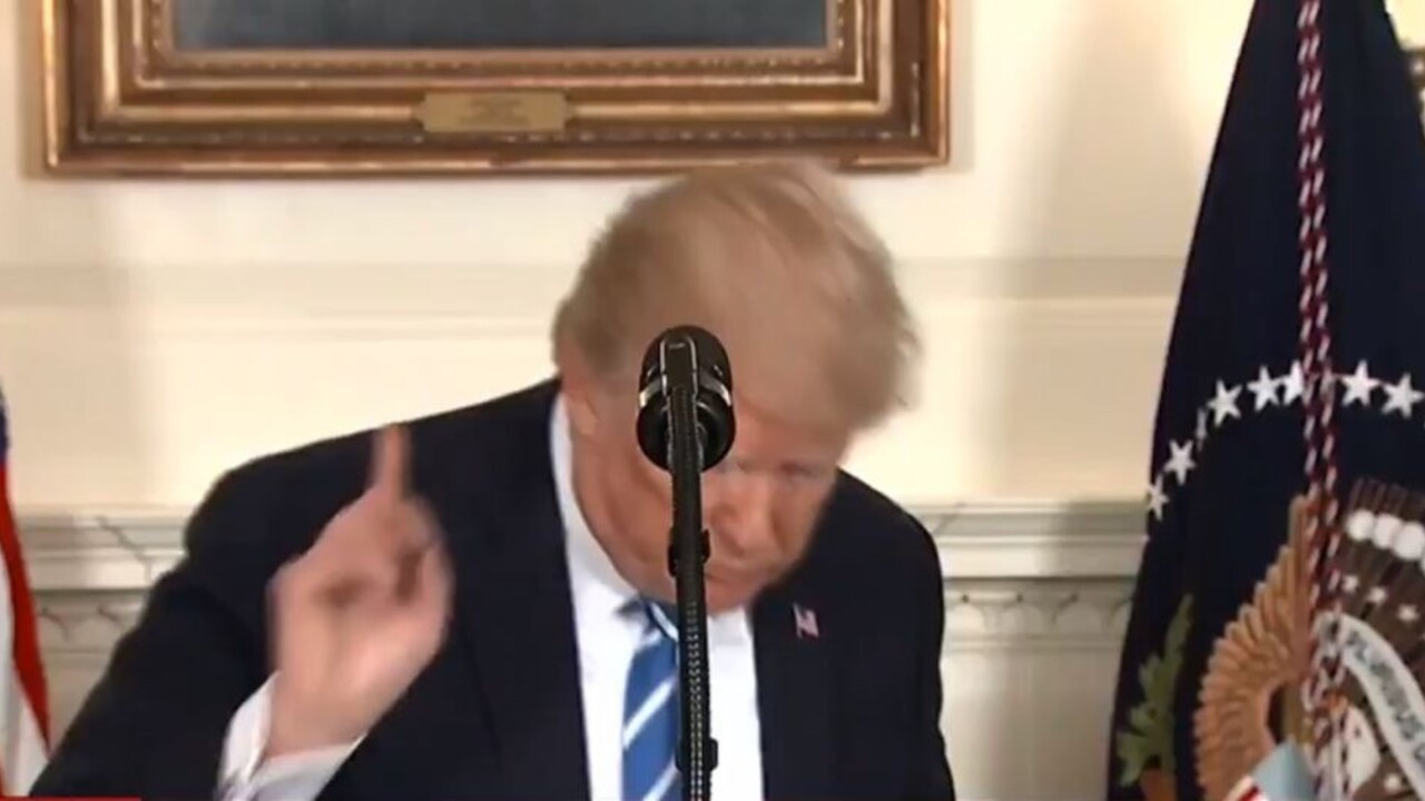 Novým hitom internetu je smädný a zmätkujúci Trump