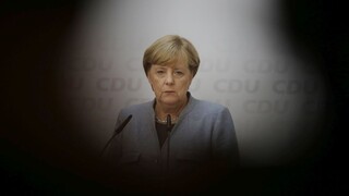 Nemecké koaličné debaty vrcholia, Merkelová hľadá riešenia