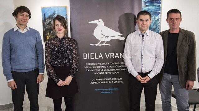 Vyhlásili tohtoročné Biele vrany, ocenenie získala aj Hlávková