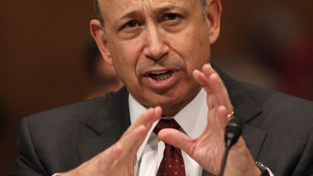 Británii odporučil potvrdzujúce referendum o Brexite