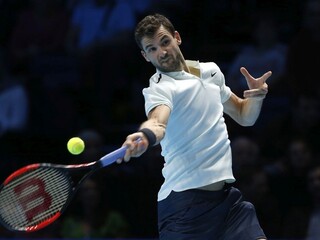 Dimitrov zdolal na turnaji majstrov Carrena Bustu