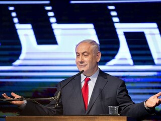 Izrael môže pokojne vyhostiť 40-tisíc utečencov, vyhlásil premiér