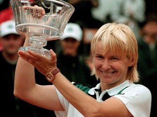 Po ťažkej chorobe zomrela wimbledonská šampiónka Jana Novotná