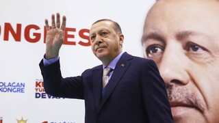 Erdogan by mal zvážiť členstvo v NATO, radí mu jeho poradca