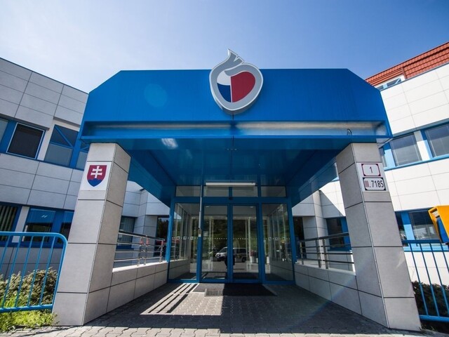 NÚSCH ako prvý v strednej Európe transplantoval pacientovi umelé srdce