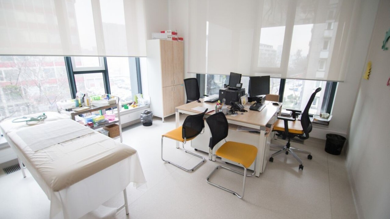 Budeme u lekára platiť 50 eur? Opozícia hovorí o výpalníctve