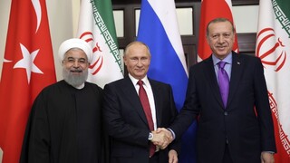 Pomohli sme zabrániť rozpadu Sýrie, vyhlásil Putin v Soči