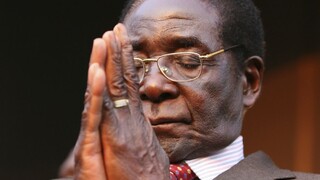 Mugabe môže zostať v krajine, za rezignáciu dostal imunitu