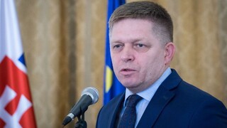 Pracoval som v prístave, príplatky sú zaslúžené, reagoval Fico