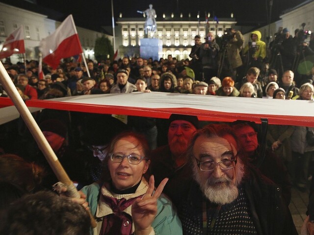 V Poľsku sa konali demonštrácie proti kontroverznej justičnej reforme