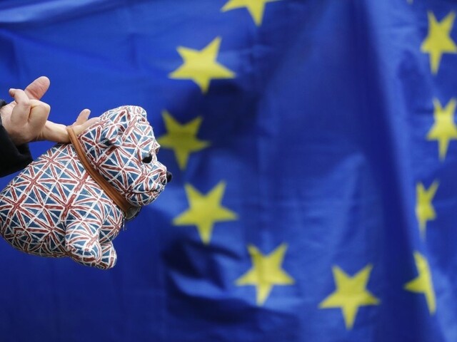 Írska hranica nie je riešením Brexitu, prehlásil hovorca Mayovej