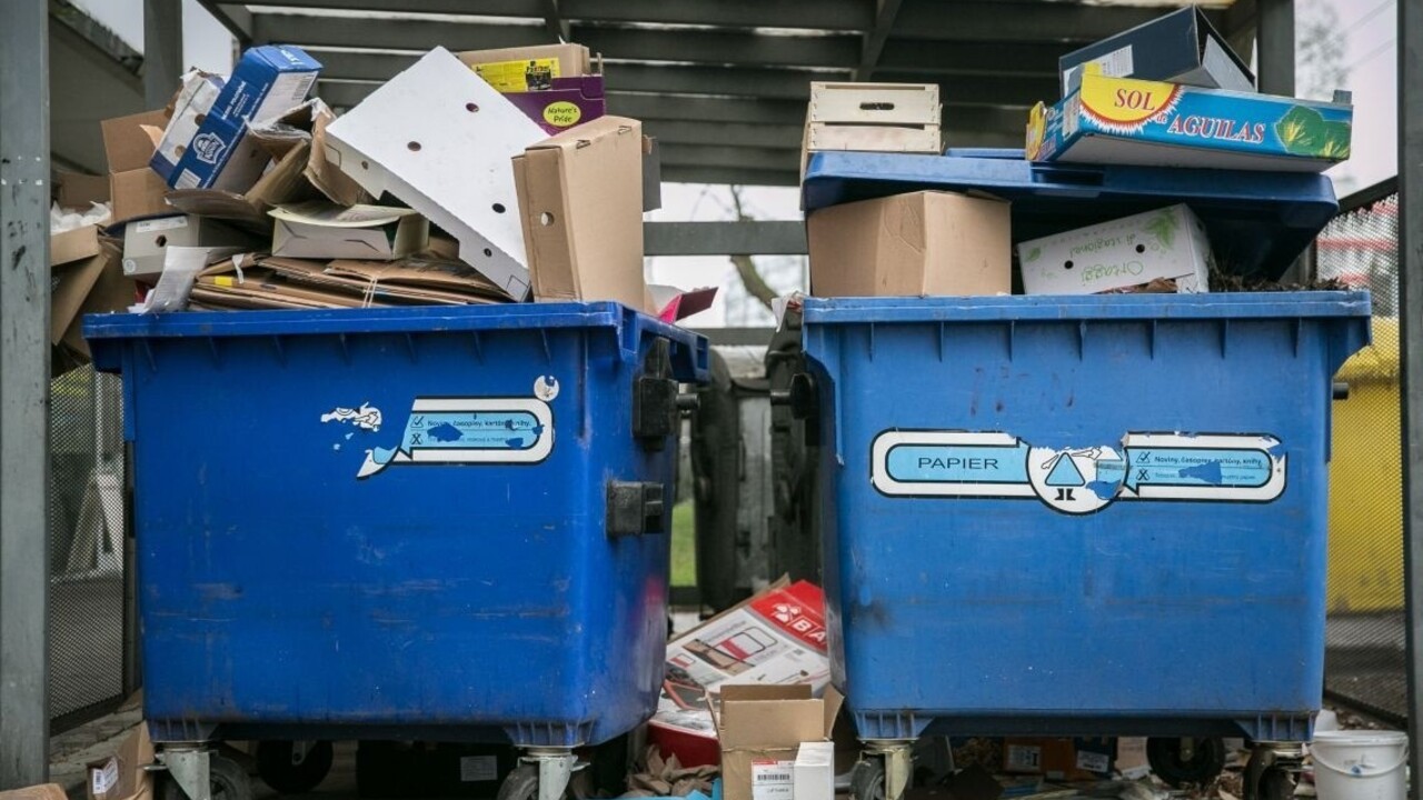 Falošní smetiari vinšujú skôr ako inokedy, OLO pred nimi varuje