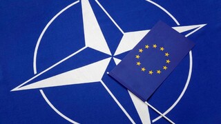EÚ NATO vlajka 1140 px (ČTK)