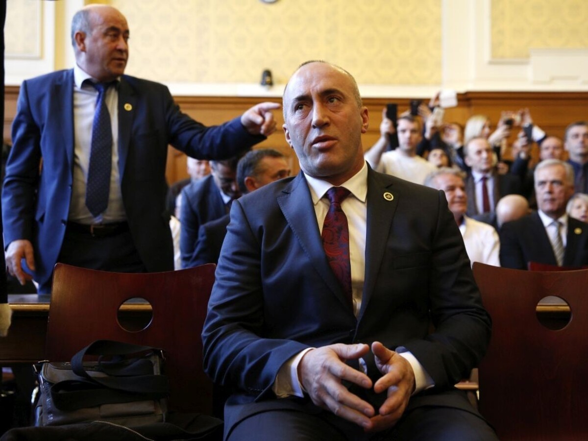 Srbská vláda zúri. Interpol zrušil zatykač na kosovského premiéra