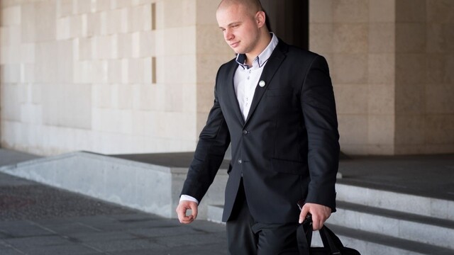 Kotlebovca Mazureka obžalovali pre jeho výroky v rádiu