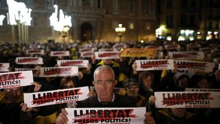 Do ulíc Barcelony vyšli demonštranti, žiadali slobodu pre exministrov